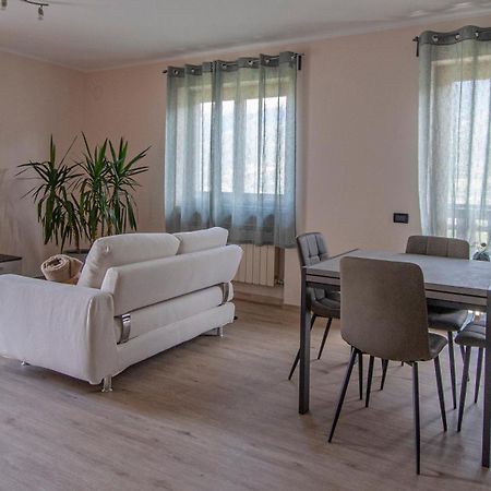 La Casa Delle Farfalle - Cir Vda Sarre 0001 Aosta Esterno foto