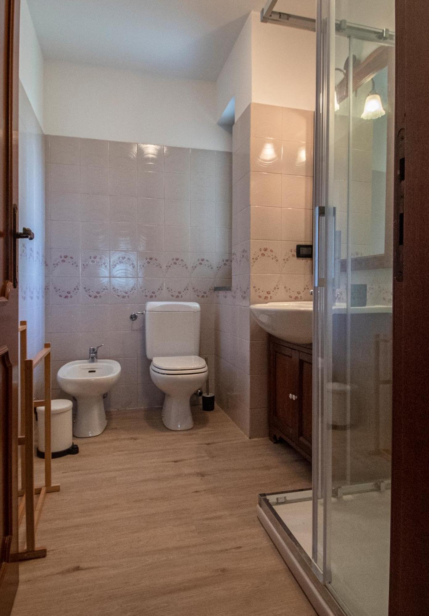 La Casa Delle Farfalle - Cir Vda Sarre 0001 Aosta Esterno foto
